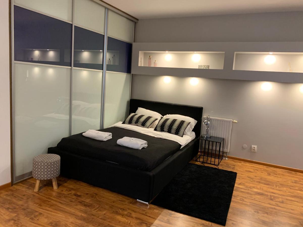 שצ'צ'ין Apartamenty Amb Bandurskiego מראה חיצוני תמונה